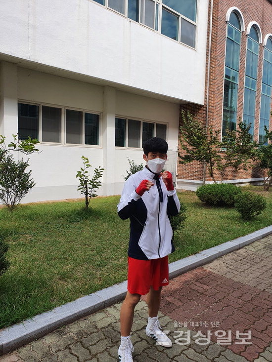 ▲ 복싱 남고부 라이트웰터급 태민재(울산스포츠과학고3)는 광주 김혁에게 패해 아쉽게 동메달에 머물렀다.