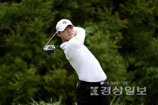 ‘버디 8개’ 배용준, KPGA 클래식 제패