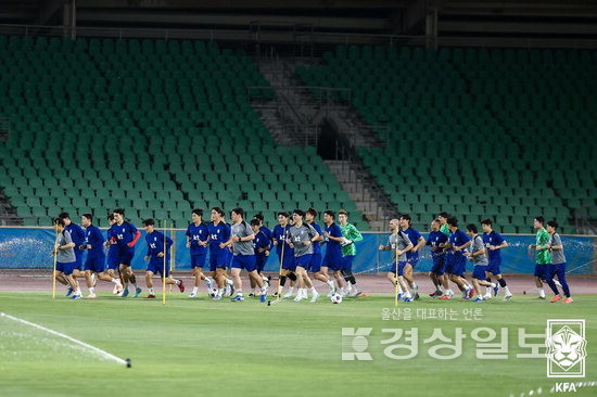 ‘완전체’홍명보號, 이라크전 앞두고 막판 담금질