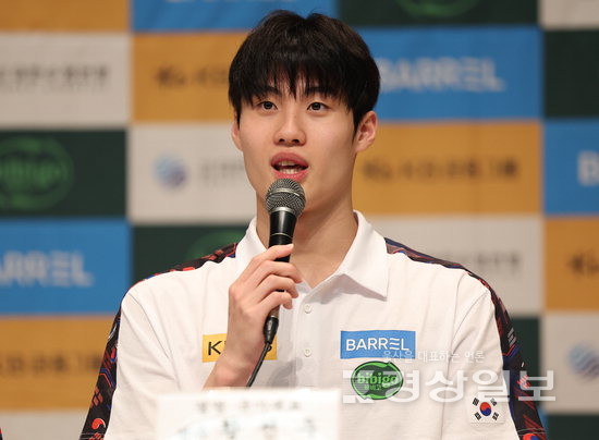 황선우 “韓 신기록·4연속 시상대 목표로 최선”