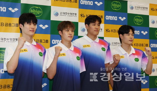 김우민·황선우 “동반 金 목표”…세계선수권 결전지 싱가포르 출국