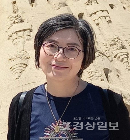 ▲ 송은숙(사진) 시인