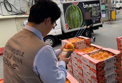 '배달의 농부', 고품질 과일 선별 위한 비파괴 당도 측청기 도입 - 뉴스 썸네일 이미지