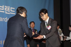 스타로직스 FINDER, '2026 소비자 선정 최고의 브랜드 대상' 글로벌 GPS 단... - 뉴스 썸네일 이미지