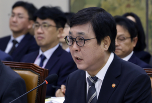 영화 '암살자(들)' 논란, 국감장에서 확전